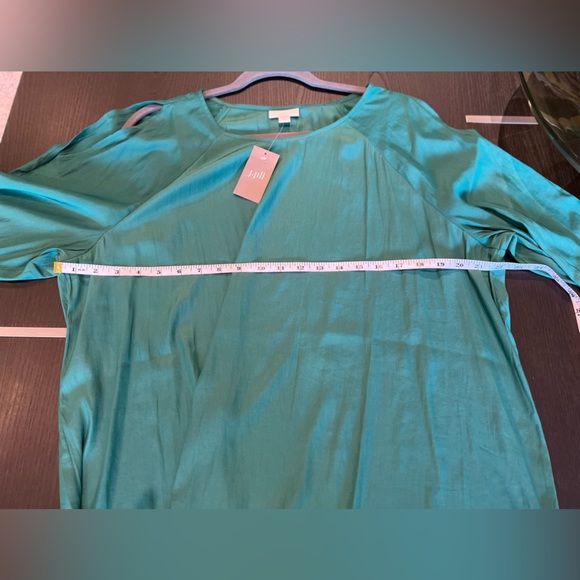 NWT J.Jill Silky Open-Shoulder Meadow Green Smocked Sleeve Blouse XLP - Picture 8 of 12